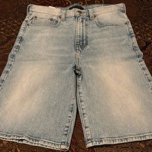 Modern American La Brea Short